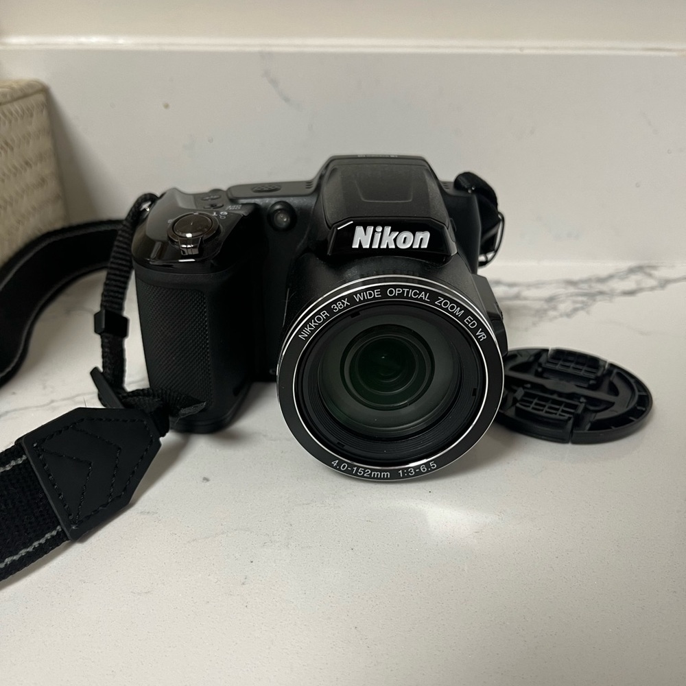 Nikon Coolpix L840